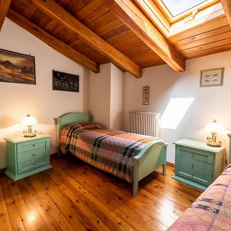 Villa L'atelier Du Temps - Woodstone Aosta